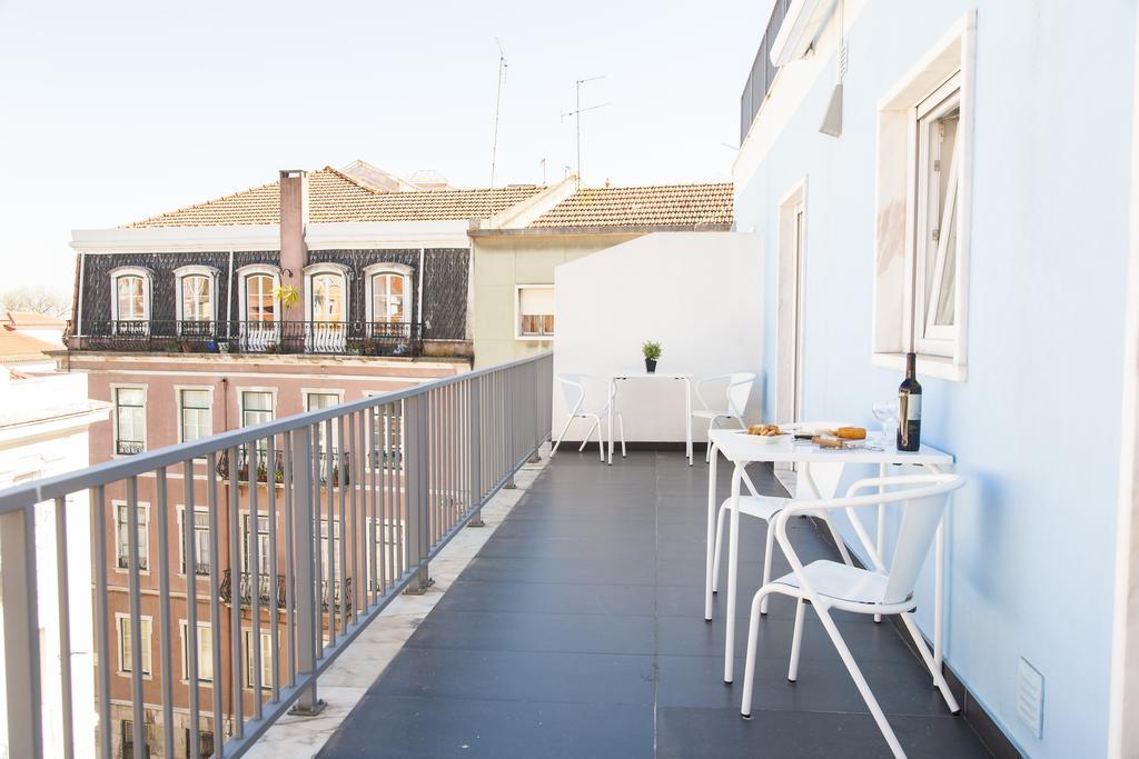 Joivy Joyful 2Br Apt With Terrace Nearby Sao Bento Palace Lisboa Rum bild