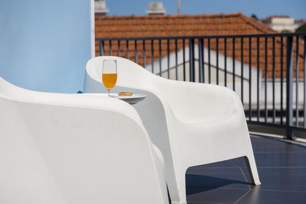 Joivy Joyful 2Br Apt With Terrace Nearby Sao Bento Palace Lisboa Exteriör bild