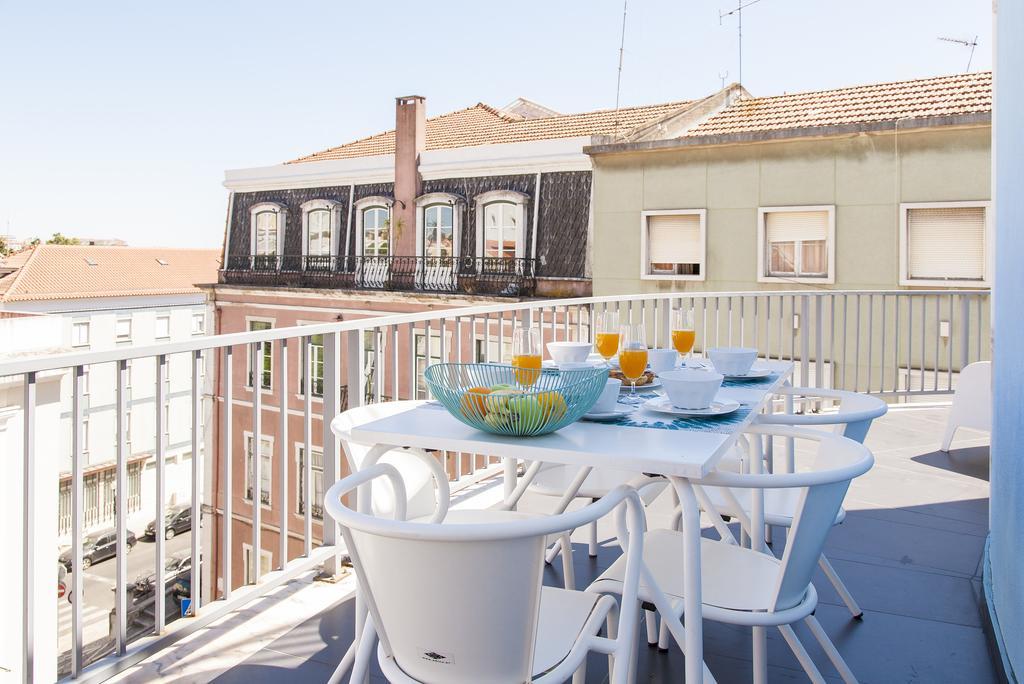 Joivy Joyful 2Br Apt With Terrace Nearby Sao Bento Palace Lisboa Exteriör bild